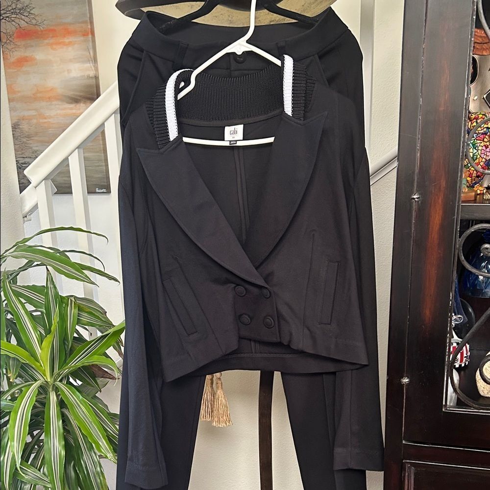 Chic Black Cropped Blazer and Pants Set/ beautiful new Cabi